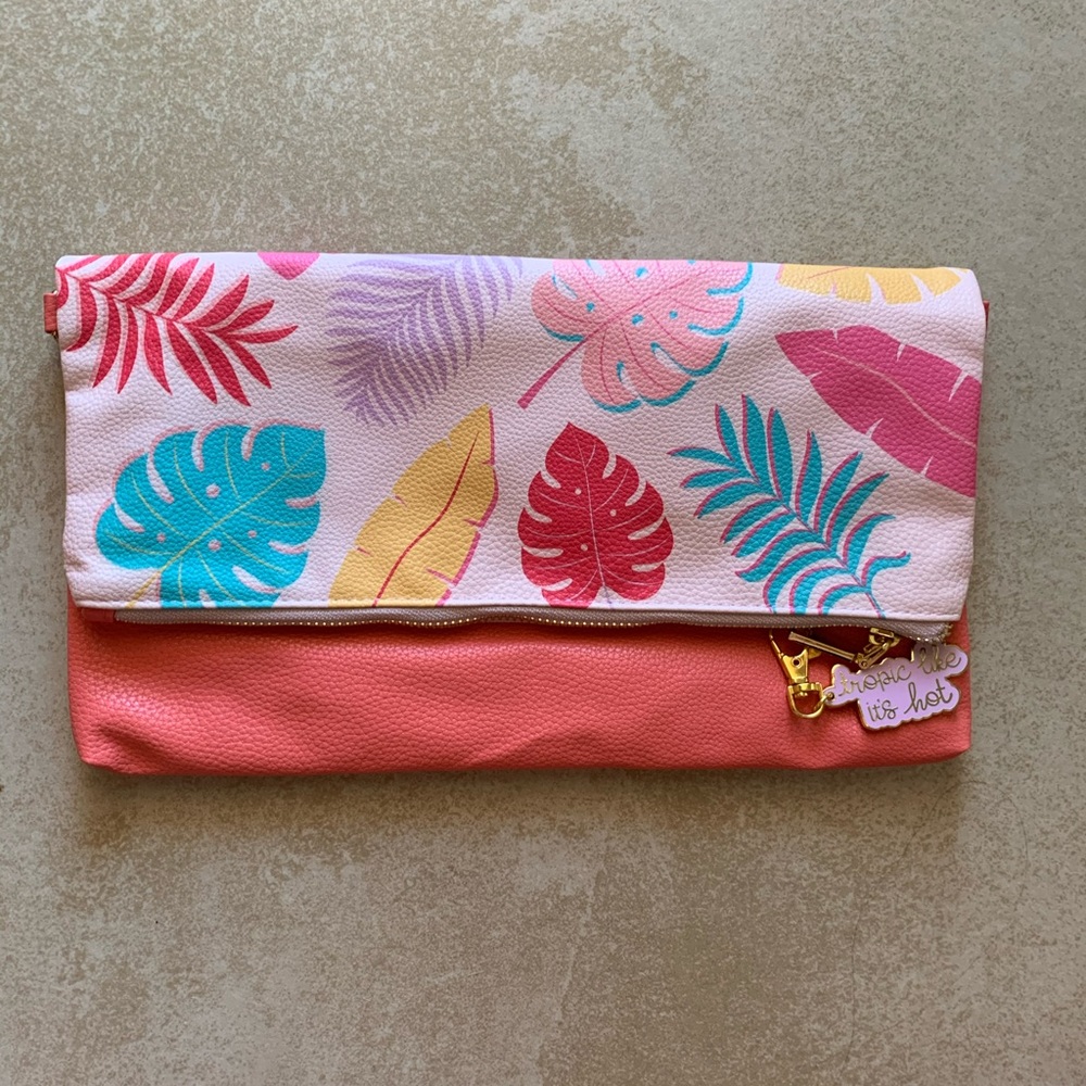 Studio diy can’t clutch this tropical clutch